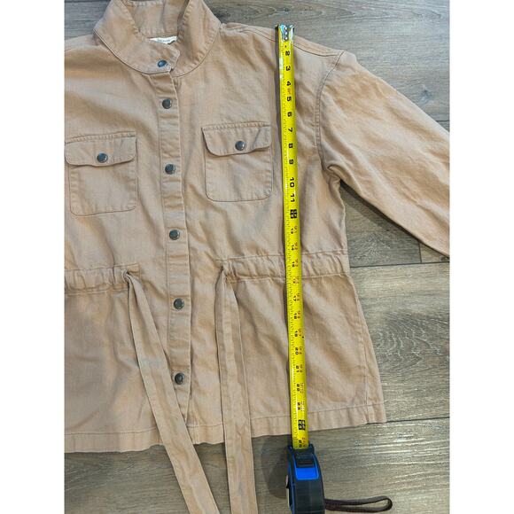 Maurices Women's Khaki Lightweight Jacket Waist Belt Snap Close Size Medium EUC - Picture 9 of 9